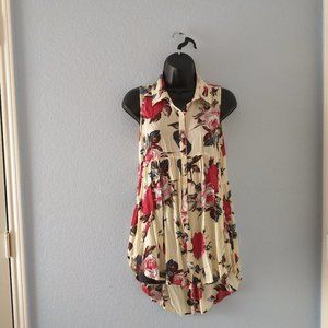 Sleeveless Floral High Low Blouse (Small)